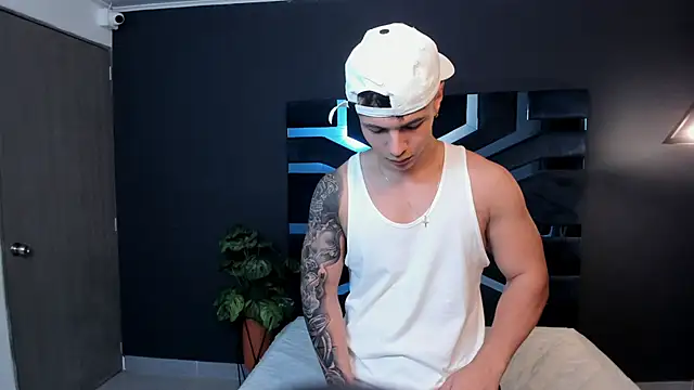 Flynn Riider online show from March 22, 2:47 pm