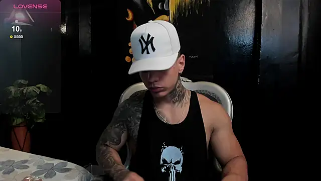 Flynn Riider online show from April 4, 5:30 pm