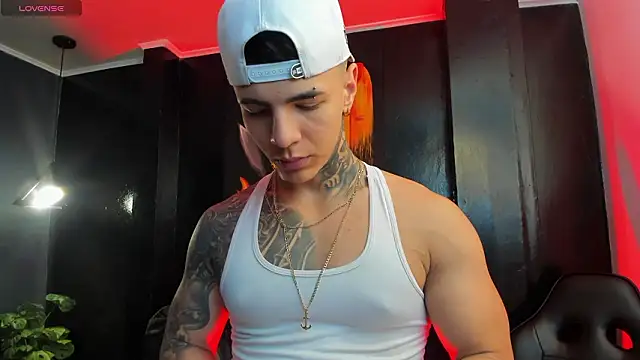 Flynn Riider online show from February 14, 5:24 pm