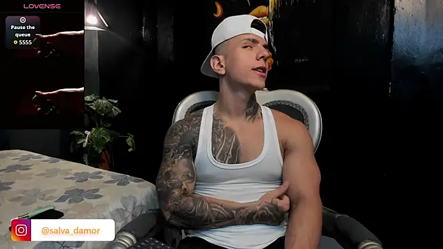 Flynn Riider online show from April 18, 5:37 pm