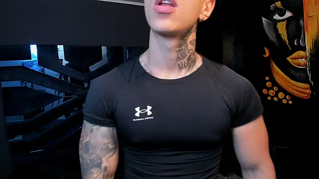 Snapshot of Flynn_Riider chatting on October 30, 5:21 pm Flynn Riider online show from October 30, 5:21 pm