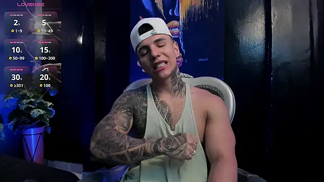 Flynn Riider online show from March 11, 6:13 pm