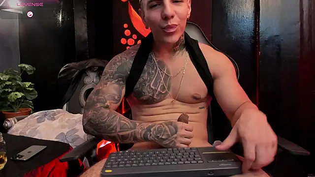 Flynn Riider online show from February 15, 6:07 pm