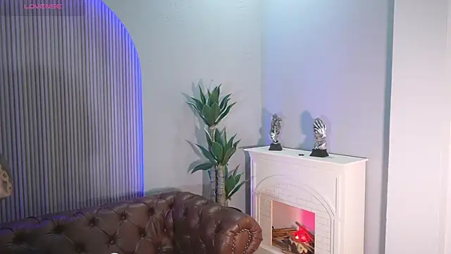 Snapshot of Flynn_Riider chatting on June 24, 7:11 pm Flynn Riider online show from June 24, 7:11 pm