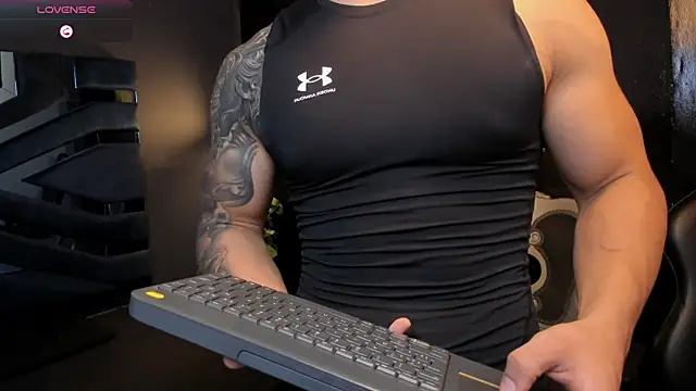 Snapshot of Flynn_Riider chatting on October 25, 5:13 pm Flynn Riider online show from October 25, 5:13 pm