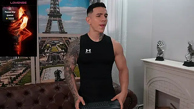Flynn Riider online show from May 27, 5:42 pm