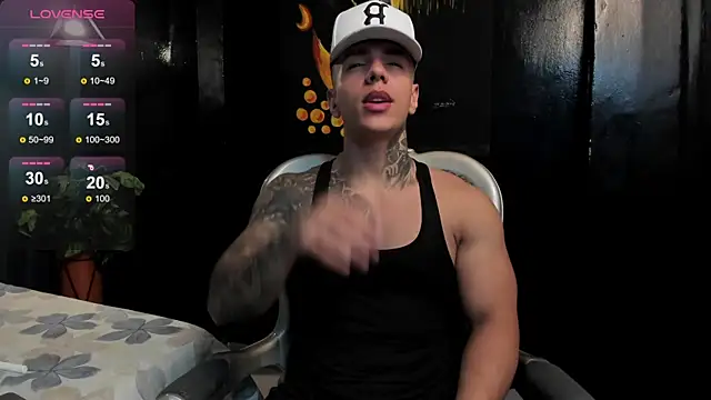 Flynn Riider online show from April 8, 5:25 pm