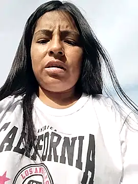 Danna-linyi online show from March 25, 8:52 pm