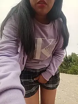 Snapshot of Danna-linyi chatting on June 19, 2:56 pm Danna-linyi online show from June 19, 2:56 pm