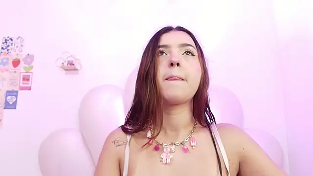 zoewillian online show from May 20, 11:57 pm