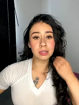 Zoee t online show from October 2, 10:02 pm