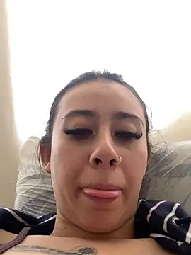 Zoee t online show from February 1, 7:02 pm