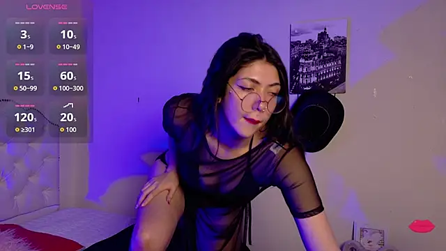 Snapshot of Aurora_Hotson chatting on November 26, 1:05 am Aurora Hotson online show from November 26, 1:05 am