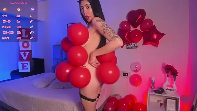 Snapshot of Aurora_Hotson chatting on February 15, 12:04 am Aurora Hotson online show from February 15, 12:04 am