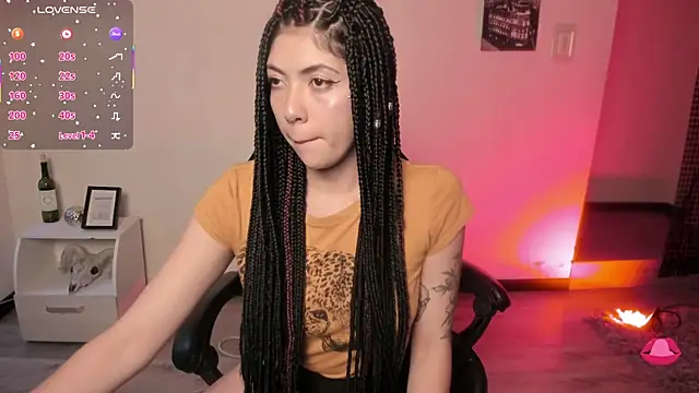 Snapshot of Aurora_Hotson chatting on September 14, 10:32 pm Aurora Hotson online show from September 14, 10:32 pm