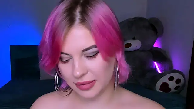 Snapshot of evaharve chatting on January 4, 12:37 am evaharve online show from January 4, 12:37 am