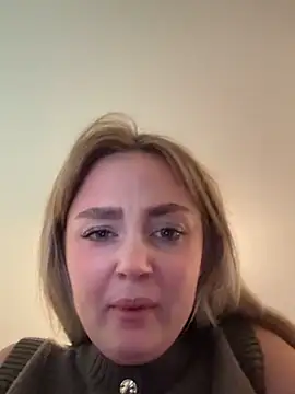 CherryEmmy online show from October 9, 5:46 pm