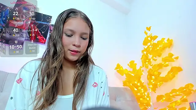 Snapshot of HaleyAmaya chatting on March 2, 7:30 pm HaleyAmaya online show from March 2, 7:30 pm