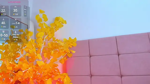 HaleyAmaya online show from March 1, 11:49 pm