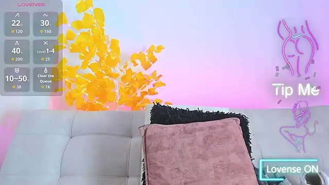 Snapshot of HaleyAmaya chatting on September 20, 7:30 pm HaleyAmaya online show from September 20, 7:30 pm