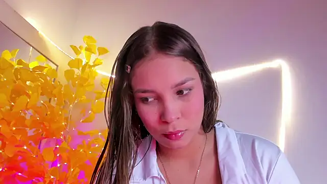 HaleyAmaya online show from June 5, 12:59 am
