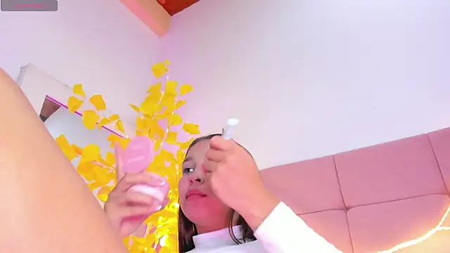 HaleyAmaya online show from April 17, 10:56 pm