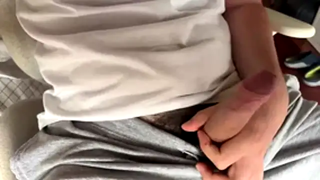 Axeeeeeeeeeeeel online show from April 15, 4:44 pm