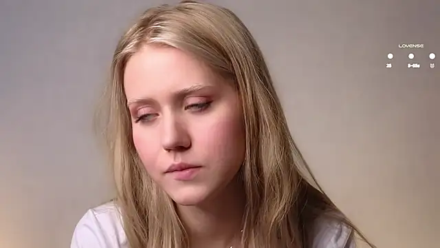 Snapshot of WiloneEsse chatting on March 11, 4:08 am WiloneEsse online show from March 11, 4:08 am