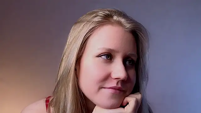 Snapshot of WiloneEsse chatting on March 21, 4:17 am WiloneEsse online show from March 21, 4:17 am