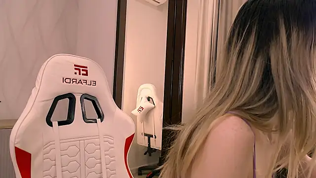 Babby Rabbit online show from December 18, 1:26 pm