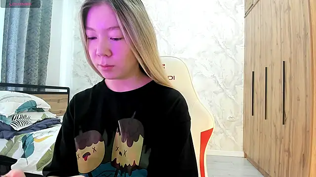 Babby Rabbit online show from April 20, 10:07 am