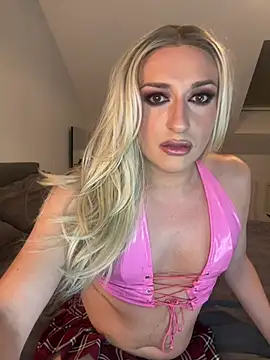 littlebambi26 online show from July 16, 10:40 pm