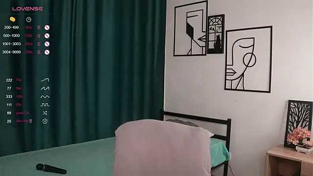 ElvaHilby online show from September 23, 3:35 am