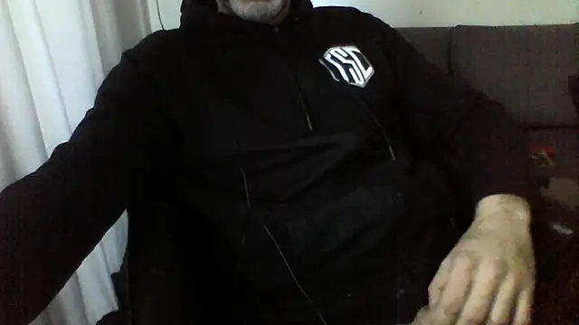 Snapshot of Avamereandmikel chatting on January 4, 2:56 pm Avamereandmikel online show from January 4, 2:56 pm