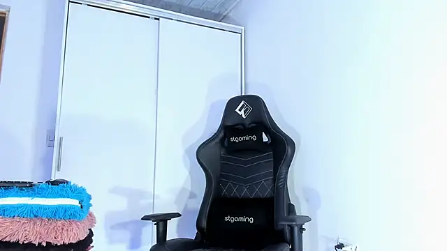 Dulce smith 1 online show from November 13, 1:20 am