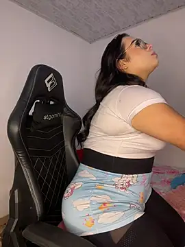 Snapshot of Dulce_smith_1 chatting on June 12, 9:01 pm Dulce smith 1 online show from June 12, 9:01 pm