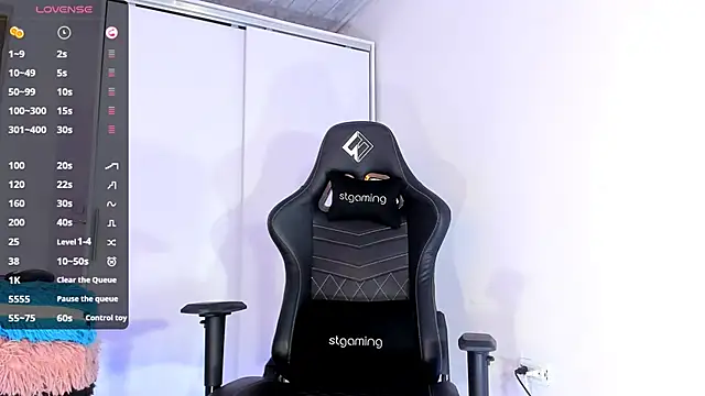 Dulce smith 1 online show from December 17, 1:43 am