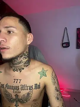 Junihn0 online show from February 1, 4:11 pm