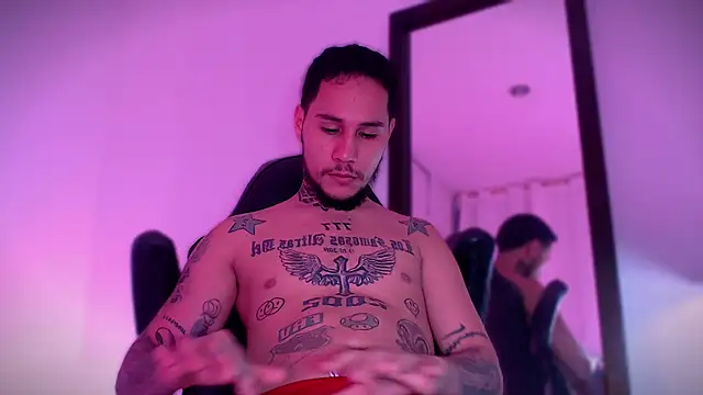 Junihn0 online show from September 23, 9:00 pm