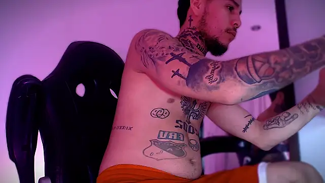 Junihn0 online show from September 24, 8:59 pm