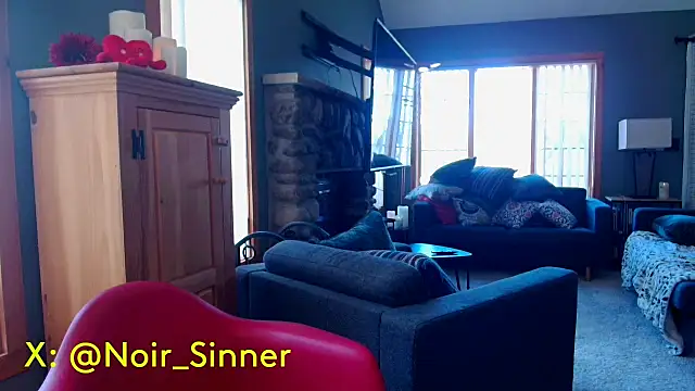 sinnernoir online show from March 14, 6:14 pm