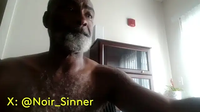 Snapshot of sinnernoir chatting on July 9, 5:34 pm sinnernoir online show from July 9, 5:34 pm
