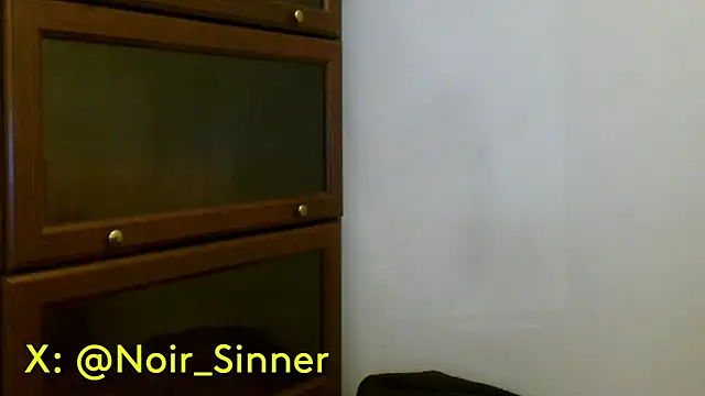 sinnernoir online show from May 7, 1:21 am