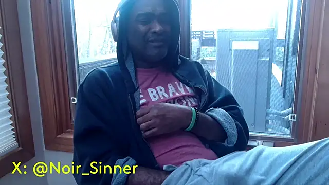 sinnernoir online show from November 3, 4:32 pm