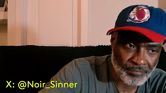 Snapshot of sinnernoir chatting on July 15, 3:46 am sinnernoir online show from July 15, 3:46 am