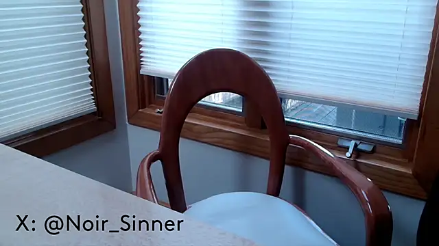 sinnernoir online show from November 12, 4:11 pm