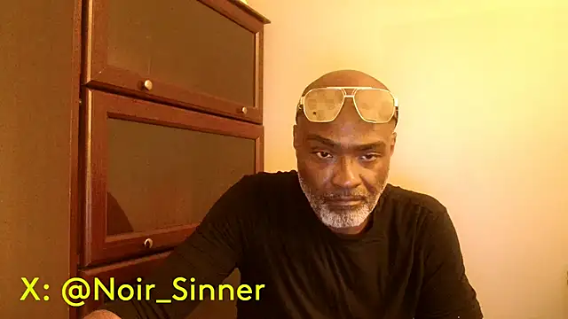 sinnernoir online show from April 24, 2:46 am