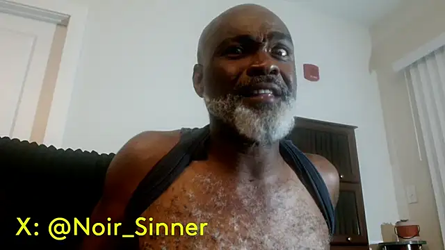 Snapshot of sinnernoir chatting on July 2, 3:23 am sinnernoir online show from July 2, 3:23 am