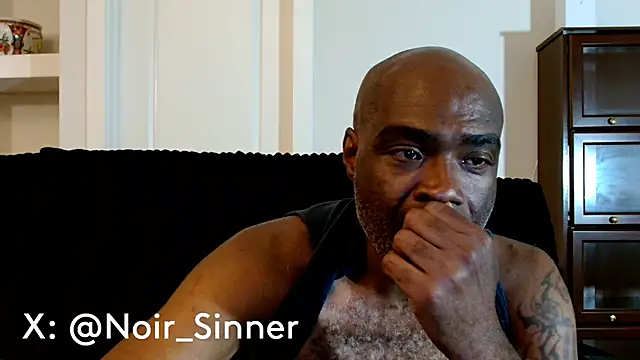Snapshot of sinnernoir chatting on June 14, 2:35 am sinnernoir online show from June 14, 2:35 am