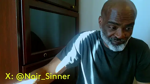 sinnernoir online show from May 17, 9:37 pm